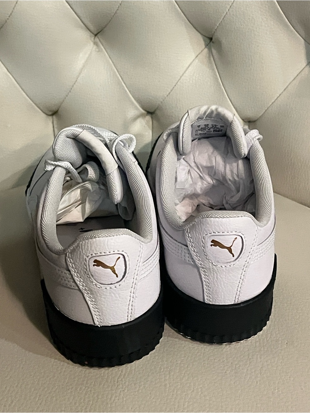Puma White Leather Sneakers with Black Outsole and Gold Logo 6/ 39 women’s 8 - Picture 7 of 12